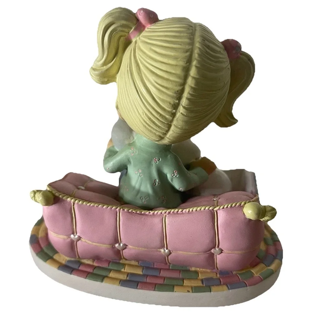 Precious Moments Home Is Where My Cats Are Figurine Pawprints Collect 1227B 2010